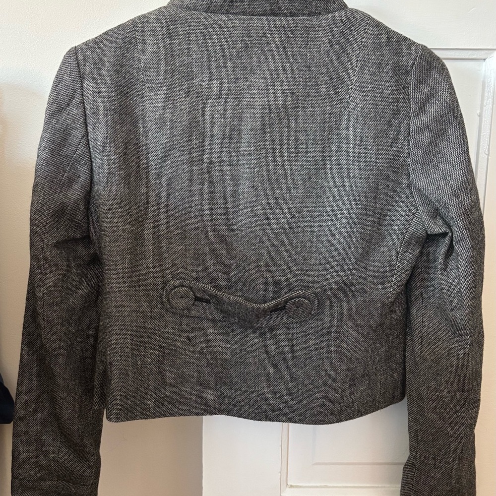 NWOT Banana Republic Cropped Tweed Jacket Size 0 Structured Button Front - Picture 3 of 5